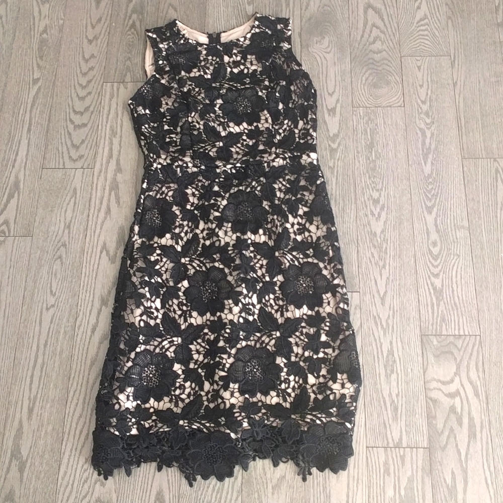 Beautiful  black classic dress by Ryan Michelle 💕